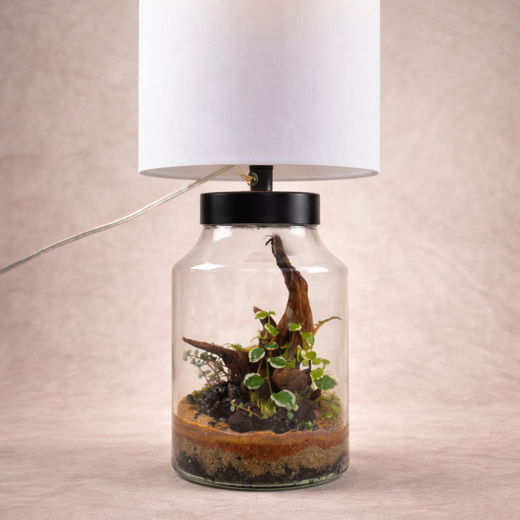 Gold Terrarium Table Lamp